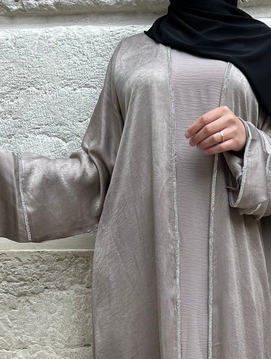 Abaya Amina